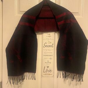 Sha re Lyon New York All 100% Wool Burgundy Scarf